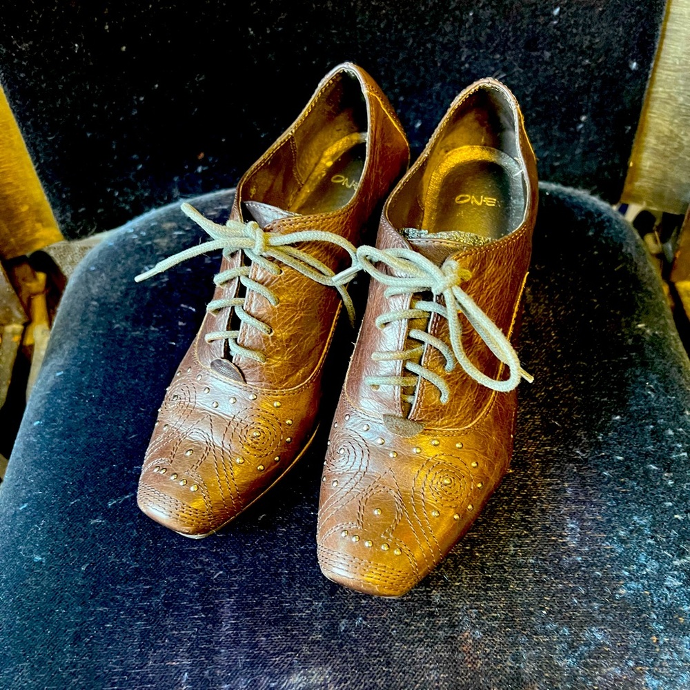 Brown pair available… all leather upper really cute modern style Granny shoe